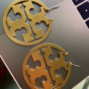 tory burch gold earrings